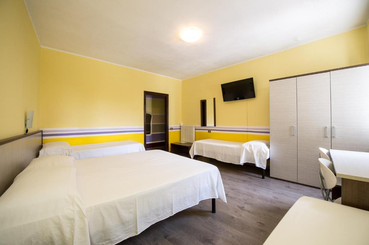 Hotel Terranova ピサ エクステリア 写真